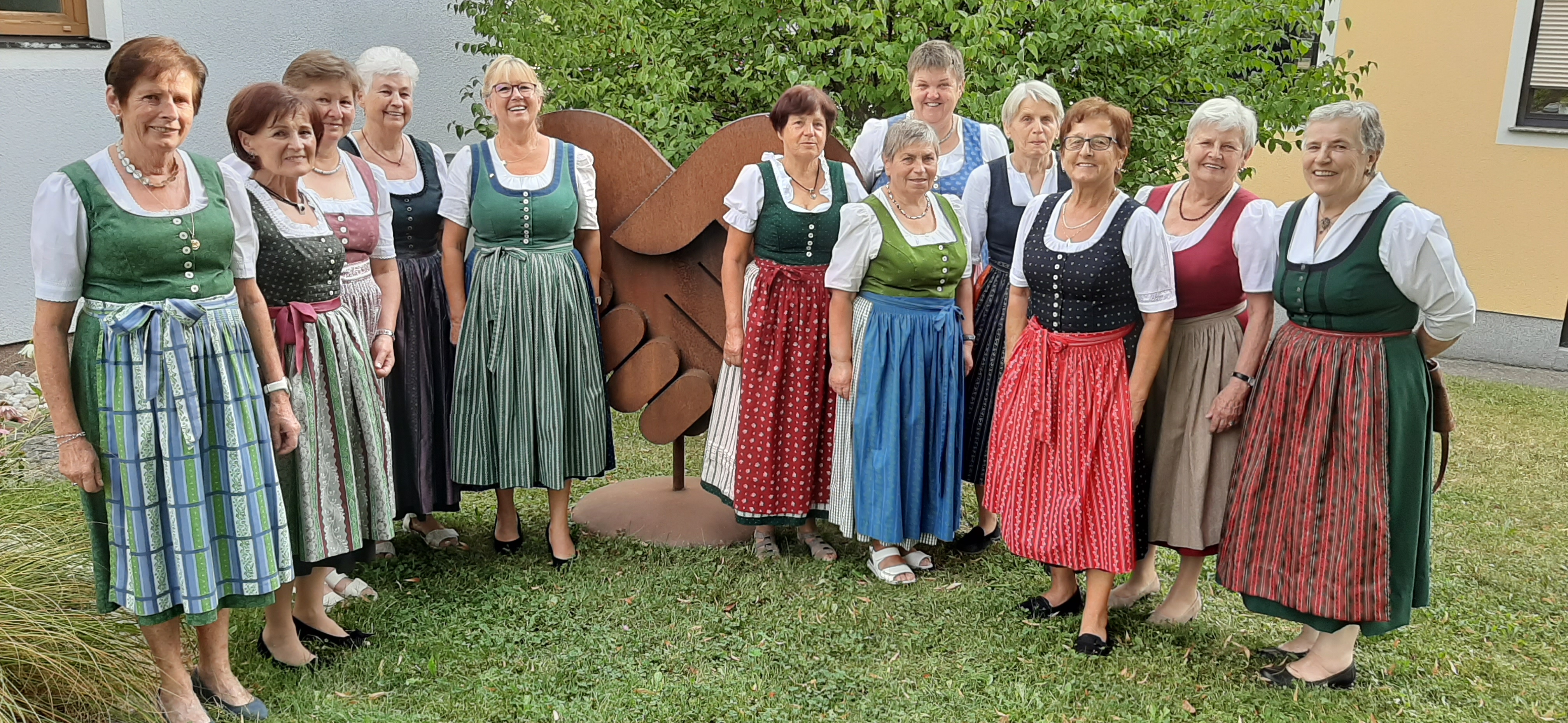 Goldhaubenfrauen